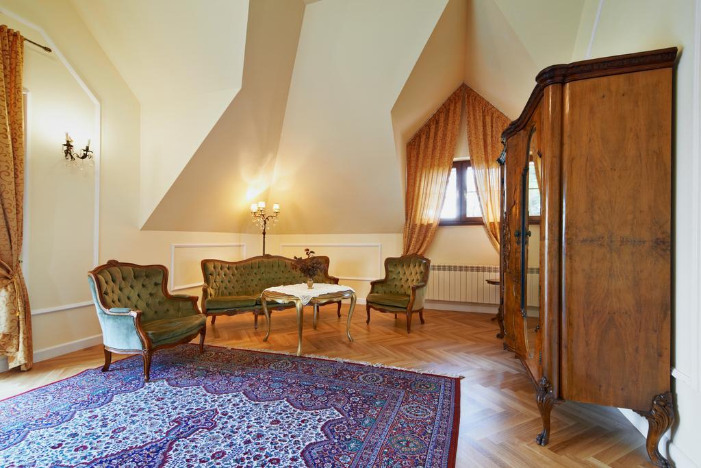 Bed and Breakfast Dwór Osmolice Bialki Dolne Exterior foto